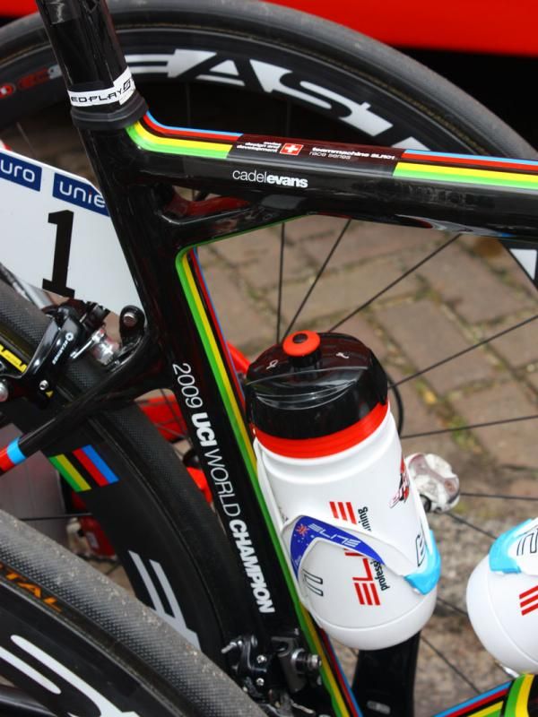 BMC provided Cadel Evans with a specially painted machine to celebrate his status as current UCI world road champion.
