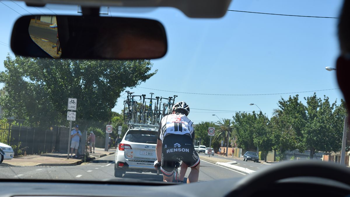 In the neutralised zone of a scorching stage 3, Team Sunweb wore ice vests to keep the core down