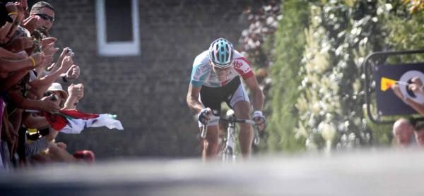 Fl&egrave;che Wallone: Philippe Gilbert (Omega Pharma-Lotto) knows he has the win in the bag.