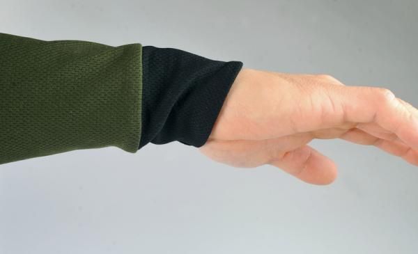 Asymmetrical cuffs keep the backs of your wrists protected