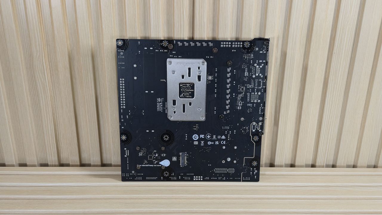 MSI B850 MPower - pictures