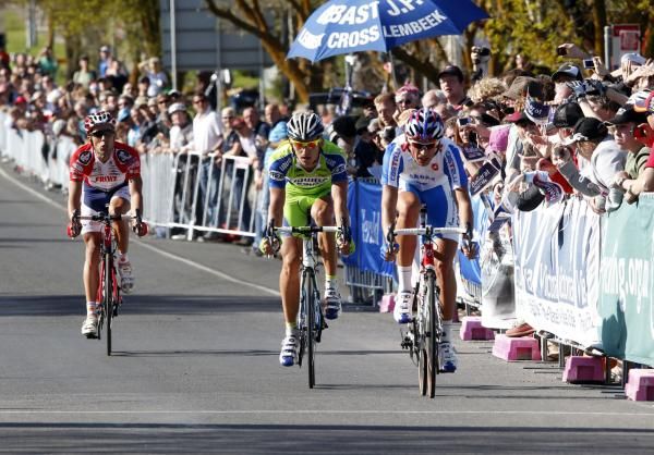 Pozzato beats Bodnar and Guinez