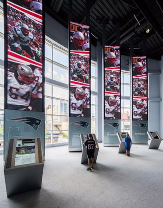 Fans can interact with their favorite Patriots player on the NanoLumens interactive digital kiosks.
