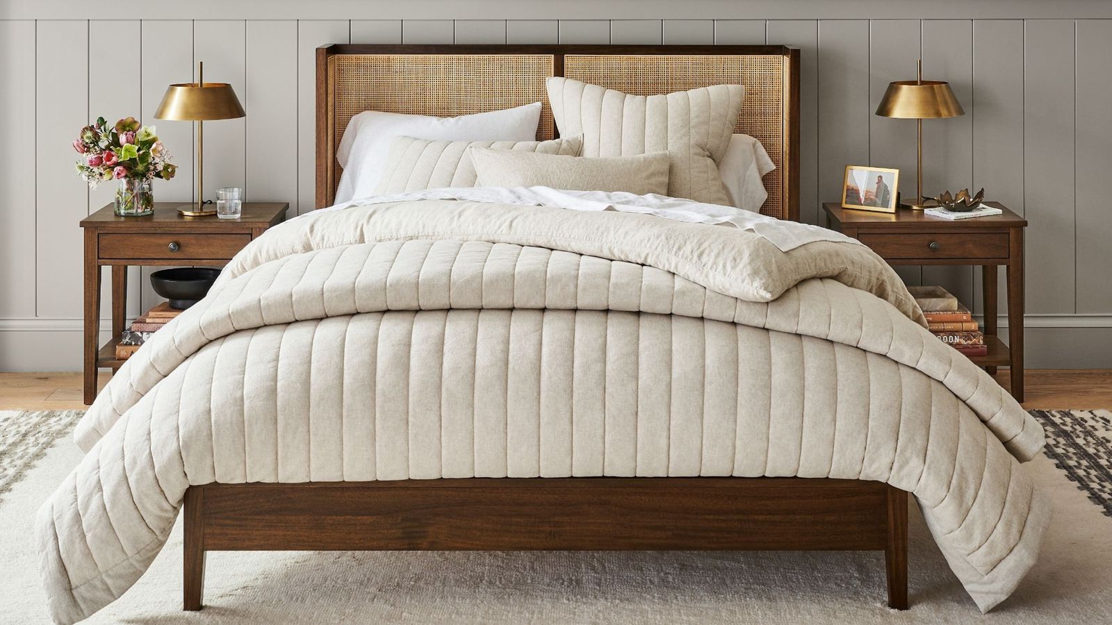 10 comforter storage ideas: expert ways to stash | Real Homes
