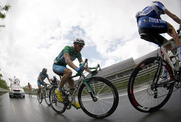 The winning break of Paul Voss (Team Milram), Yukiya Arashiro (Bbox Bouygues Telecom), Jerome Pineau (Quick Step) and Julien Fouchard (Cofidis) en route to Novi Ligure.