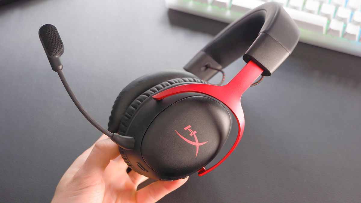 HyperX Cloud III Wireless review | PC Gamer