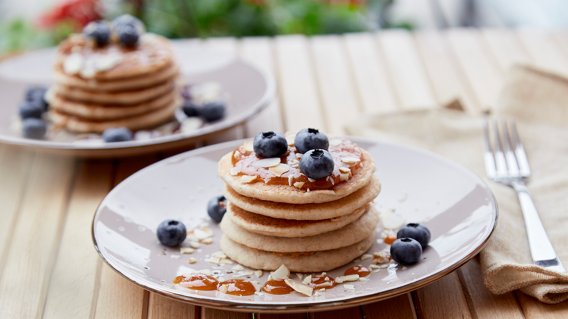 pancakes with agave syrup