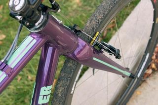 Small builder Stoemper externally butts certain tubes, including the head tube and seat tube
