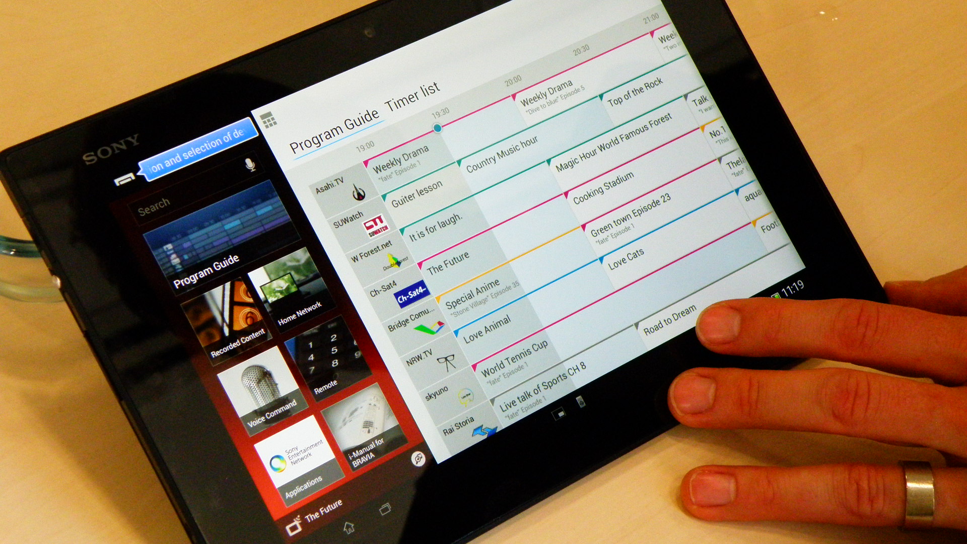 Sony now welcoming Xperia Tablet Z pre-orders ahead of mid-April release