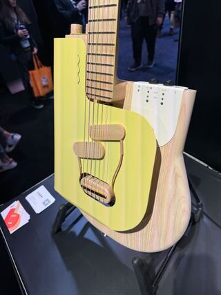 Verso's Sine guitar