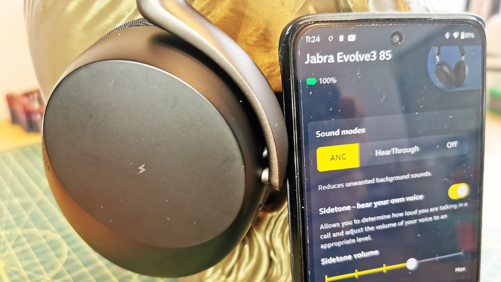 Jabra Evolve3 85