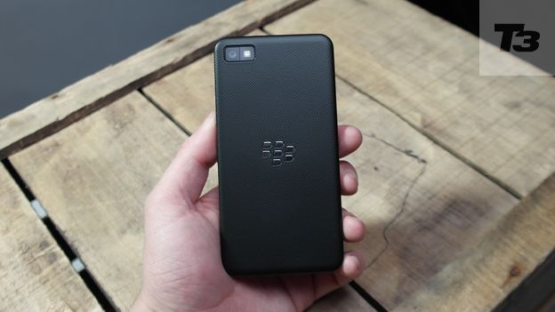 blackberry z10 back