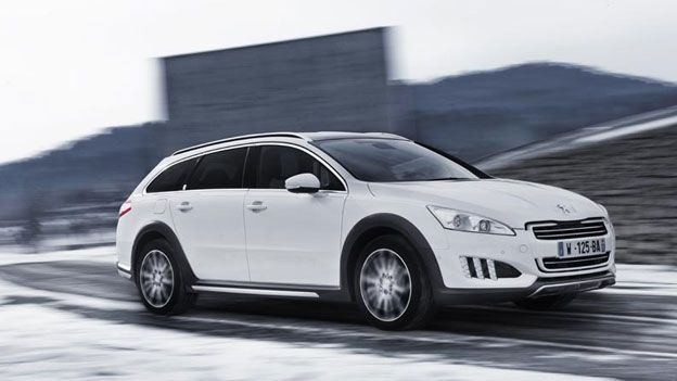 Peugeot 508 RXH side view
