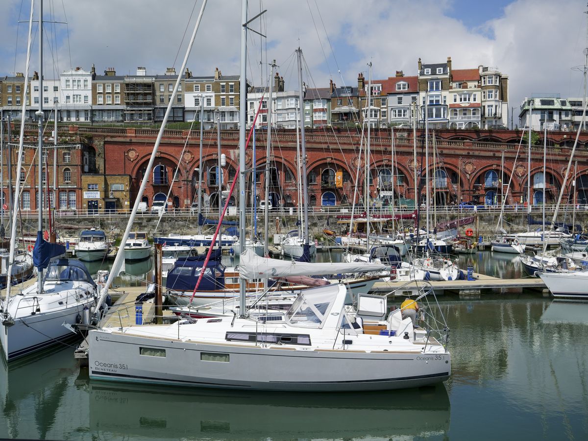 Panasonic Lumix GH7 sample images at a sunny UK coastal town