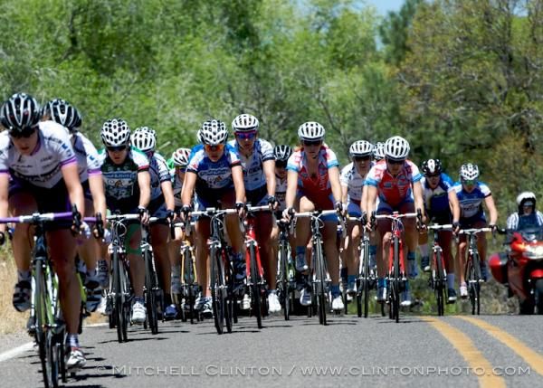 The women's bunch ride through the valley.