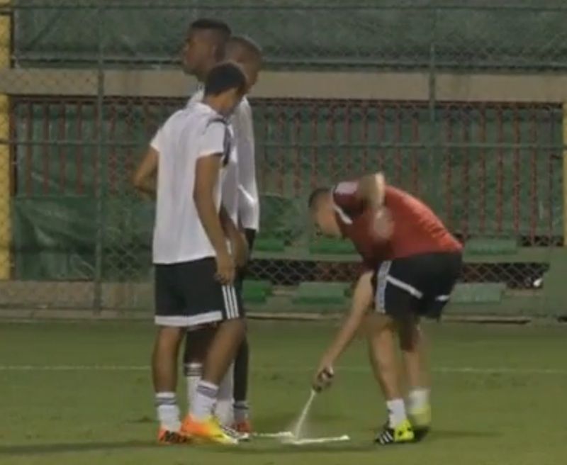 World Cup vanishing spray