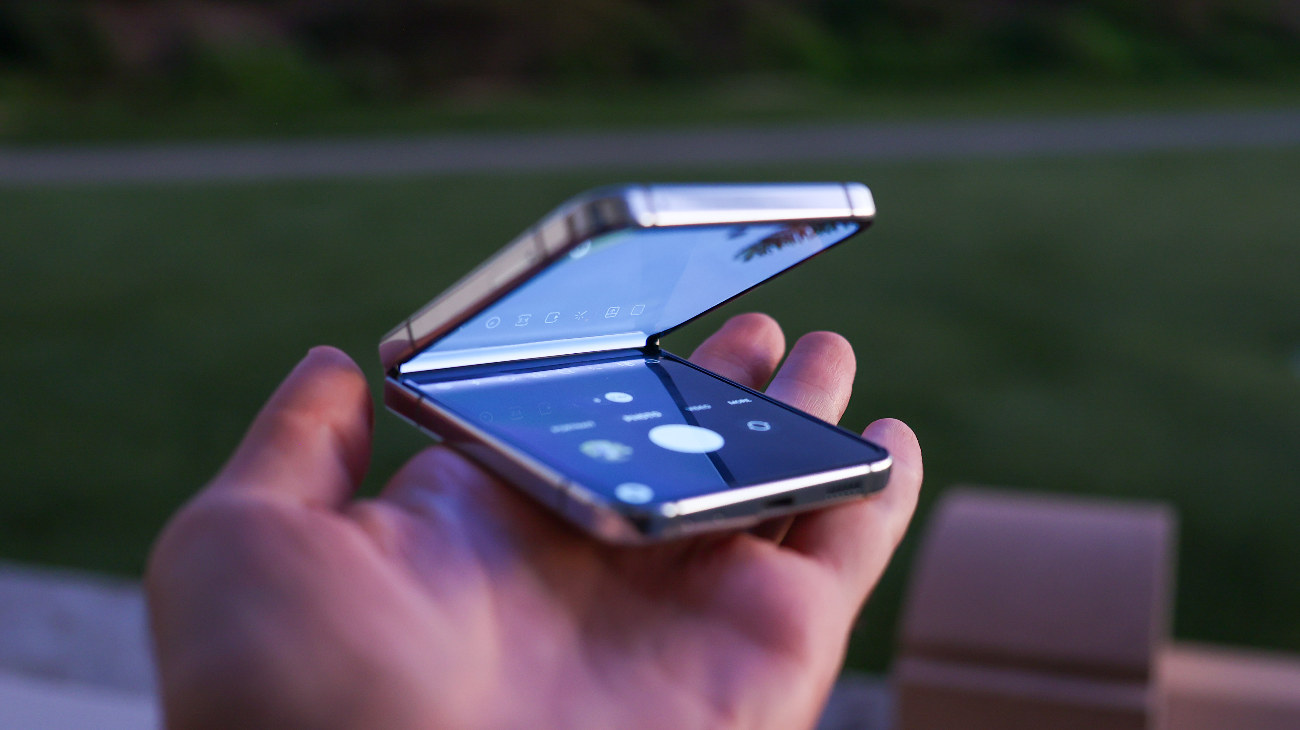 Samsung Galaxy Z Flip 5 review: a punchy flex