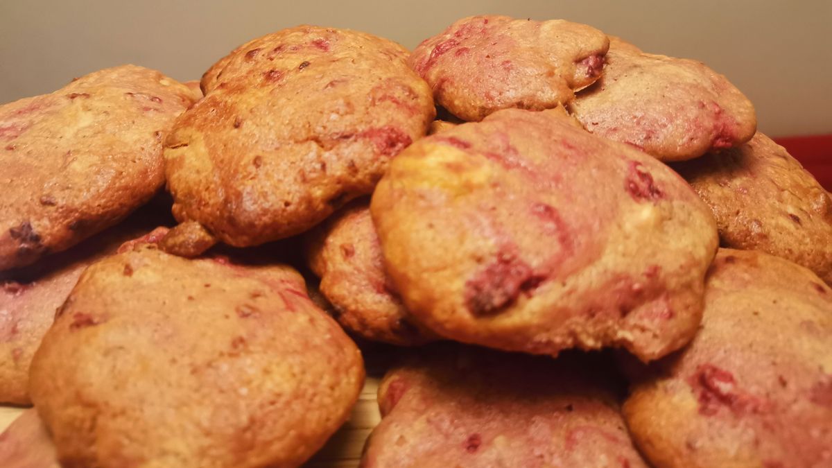 This was a low-light setting, and the cookies like more colorful than they did in real life. Image credit: TechRadar