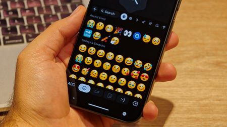 New Noto 3D emojis on Android