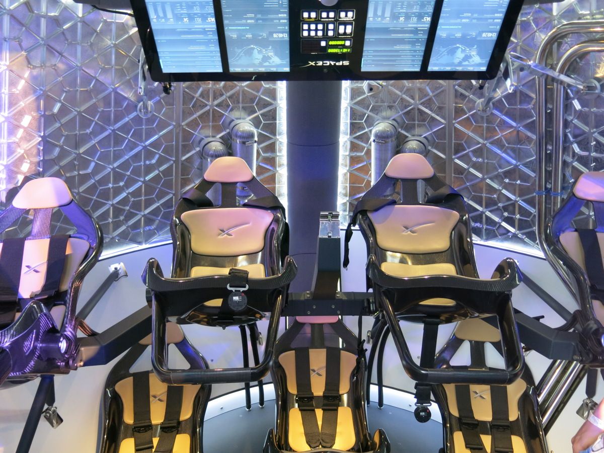 Spacex S Crew Dragon A Private Space Taxi In Photos Space
