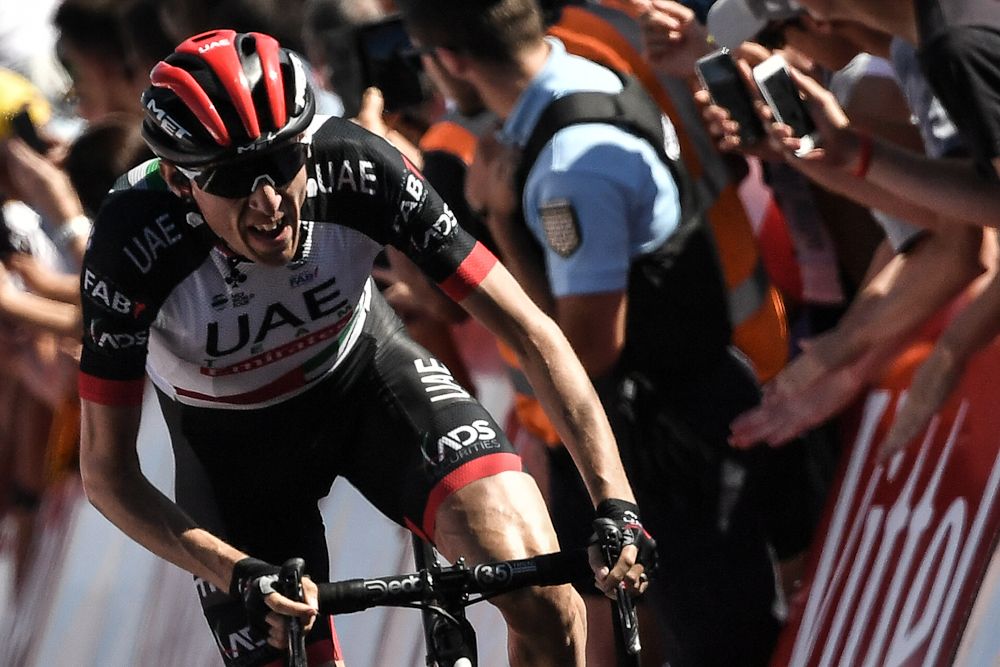 Dan Martin attacks on his way to winning stage 6 at the Tour de France