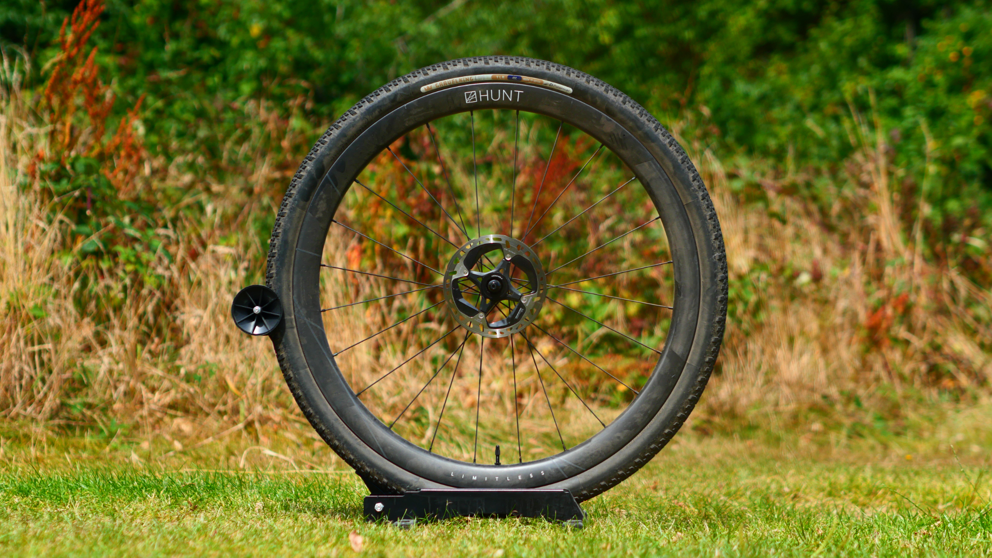 Hunt 40 Limitless pictured against a grassy background