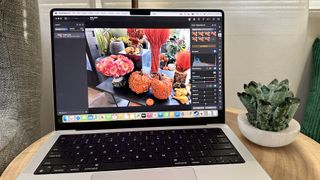 MacBook Pro 14-inch M3 Pixelmator Pro editing photo