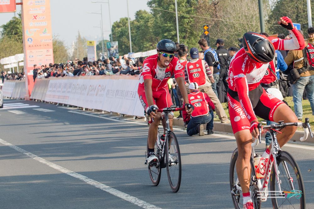 Tunisian champion Rafa&acirc; Chtioui (Skydive Dubai) after crossing the line