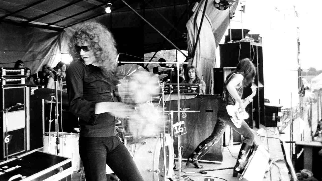 Mott The Hoople performing onstage at the Weeley festival