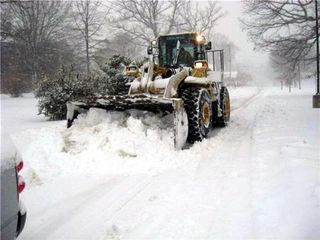 snow-tractor-101124-02