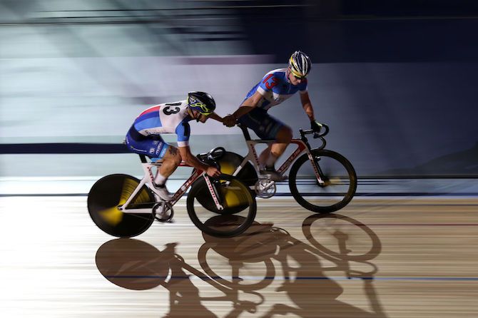 A smooth changeover for the Czech Republic's Daniel Babor and Ludek Lichnovsky at the 2018 London Six Day