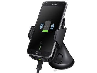 Galaxy S6 wireless charging car mount
