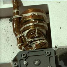 Knots securing equipment on Curiosity's deck.