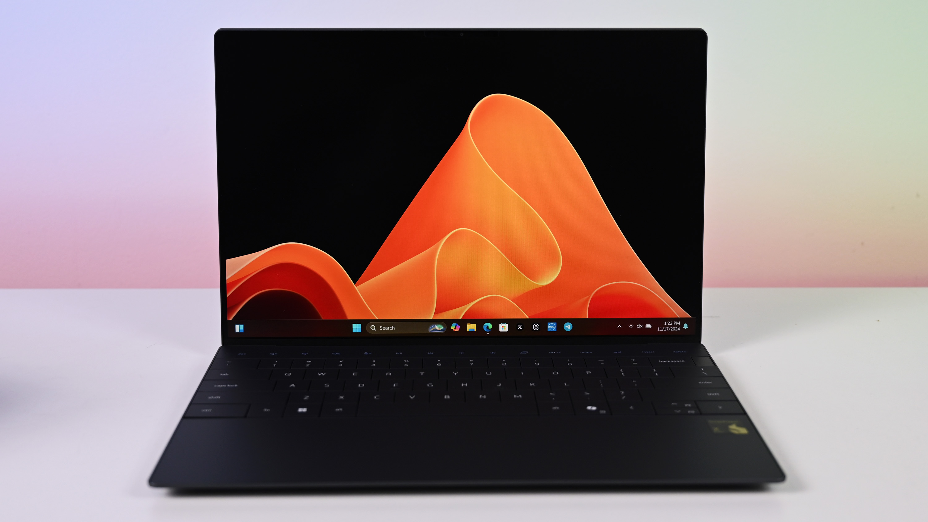 Dell XPS 13 с Snapdragon может стать одним из лучших ноутбуков 2024 года, и благодаря Черной пятнице СЕЙЧАС самое время приобрести его.