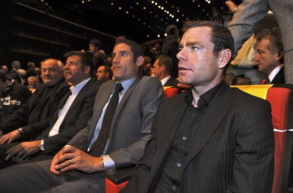 BMC's Cadel Evans, George Hincapie, John Lelangue and Andy Rhis (R-L)