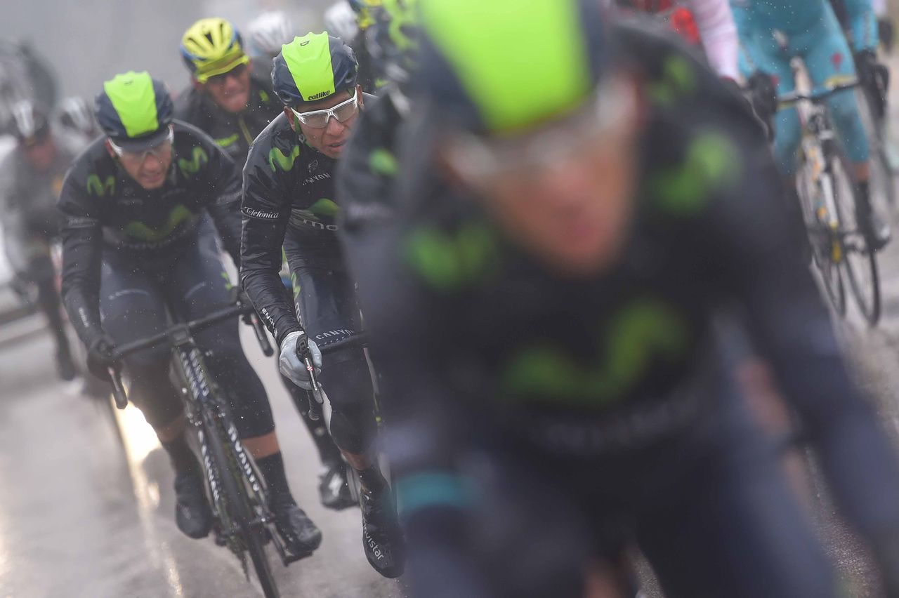 There was no race leaders rain jacket for Nairo Quintana (Movistar)