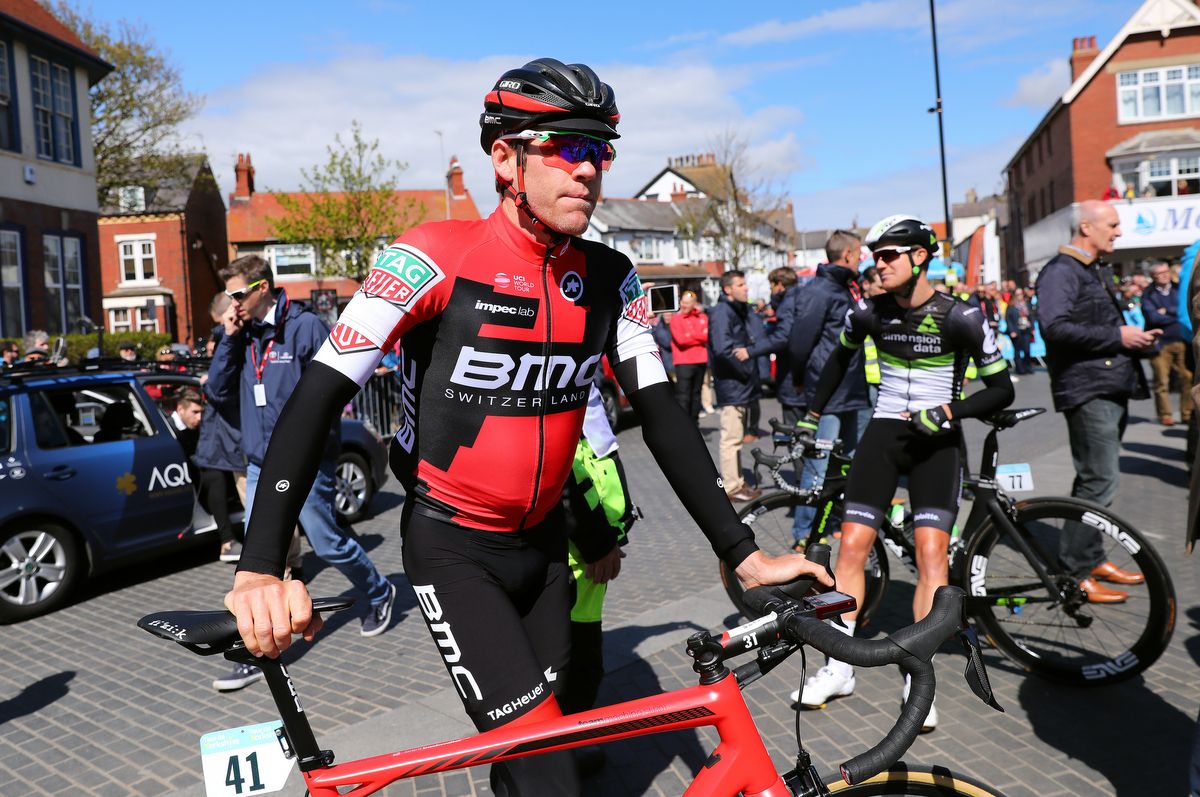 Brent Bookwalter (BMC) soaks in the British sunshine