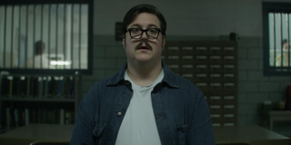 Edmund Kemper (Cameron Britton) sitting down for Holden and Bill's first interview