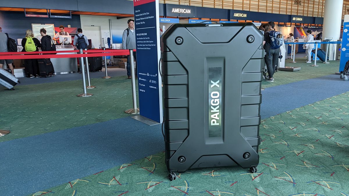 Topeak PakGo X at the portland airport