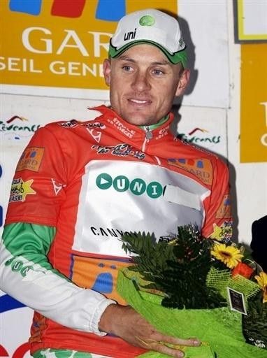 Cooke wore the leader's jersey