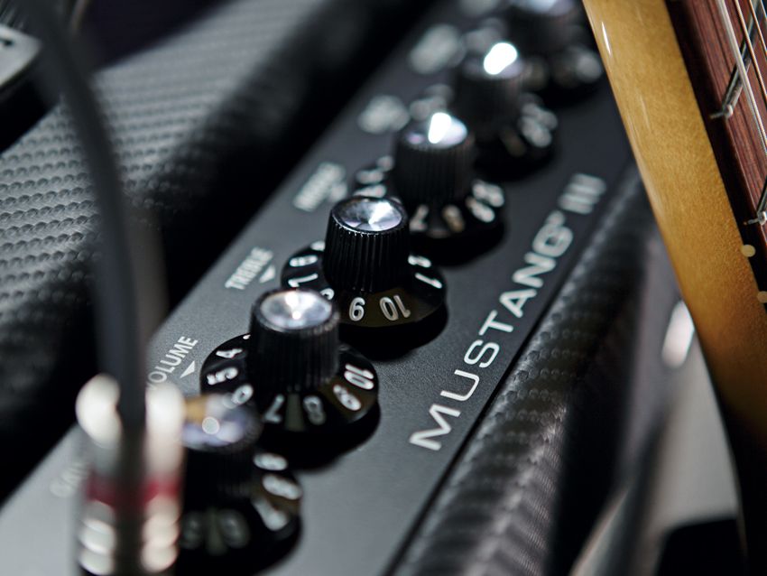 The classic Fender knobs add to the amp's cool vibe.