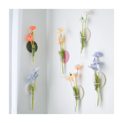 This Viral Trick Lets You Display Flowers on a Blank Wall | Livingetc