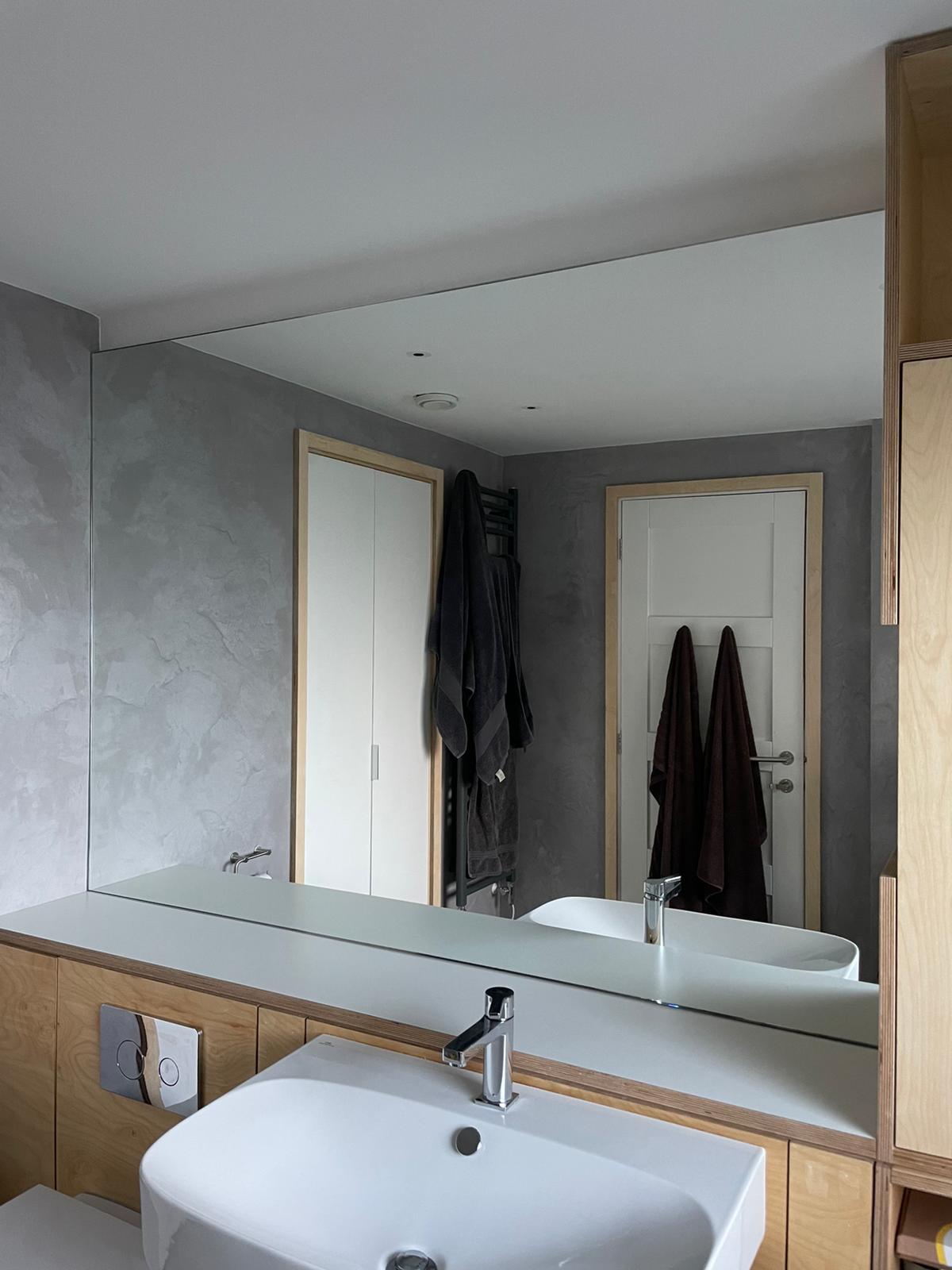 Venetian plaster used on bathroom walls