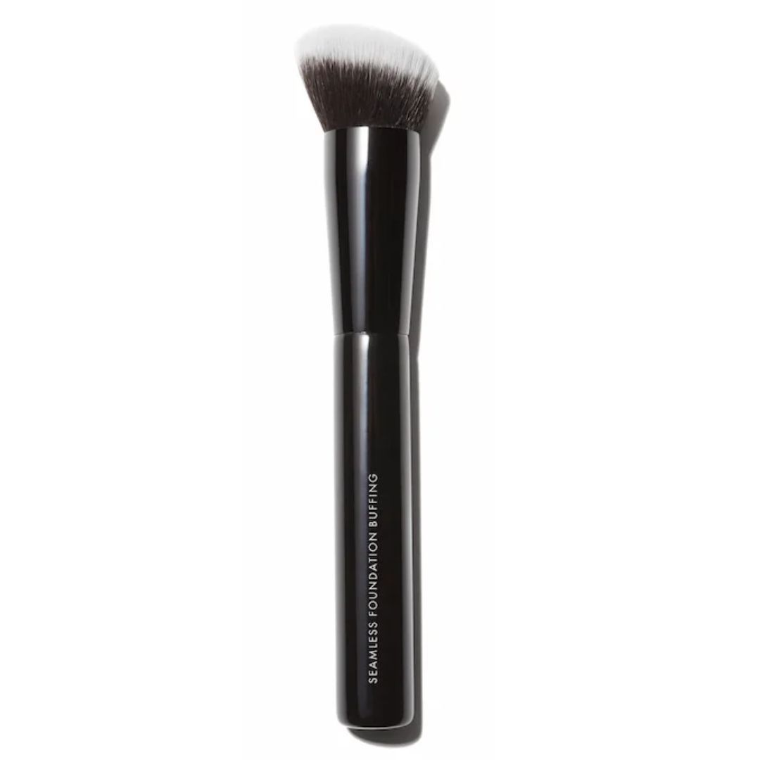 Beauty Pie Seamless Foundation Buffing Brush - foundation tips