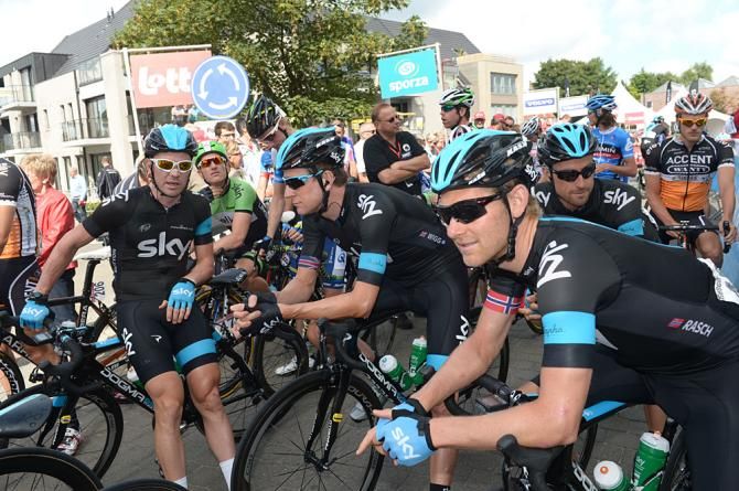 Team Sky gets ready for stage 2