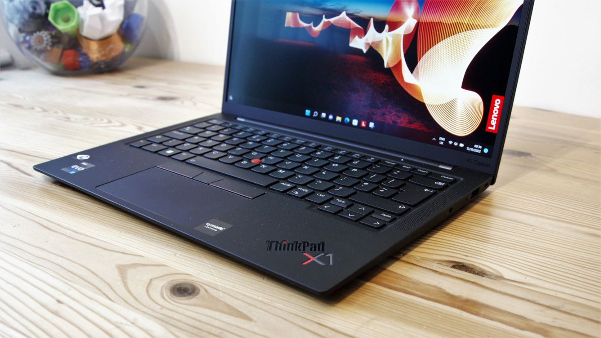 Lenovo ThinkPad X1 Carbon Gen 10 (2022) Review | TechRadar