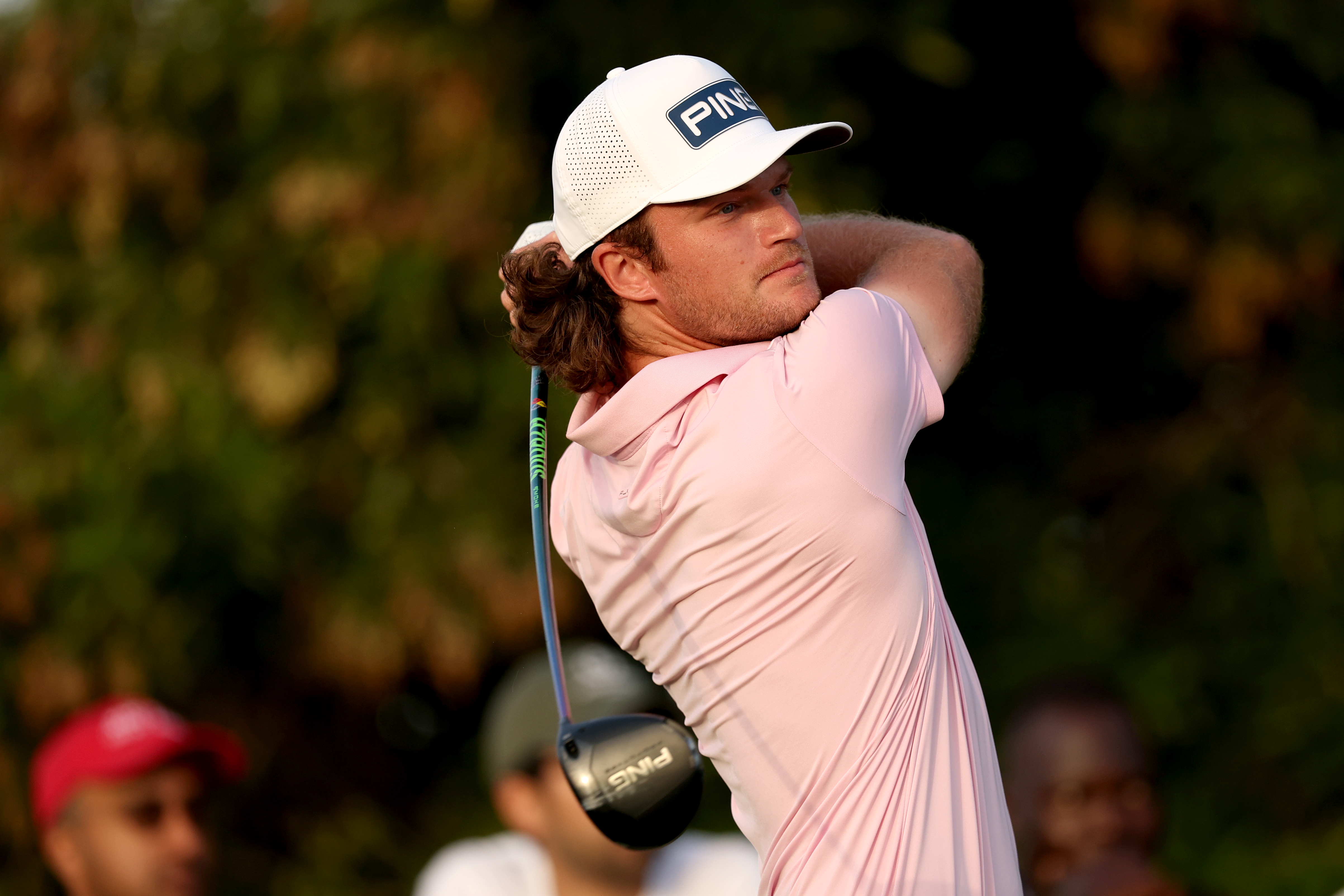 Freddy Schott hits a mini driver