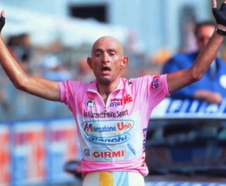 Marco Pantani wins in the Maglia rosa