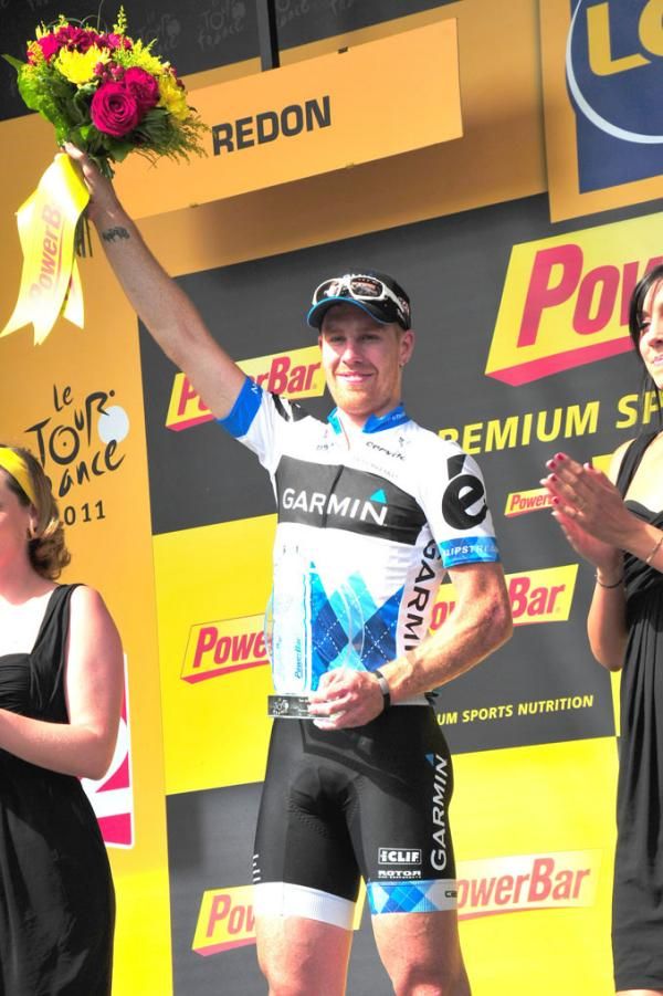Tyler Farrar (Garmin-Cervelo) receives the applause in Redon.