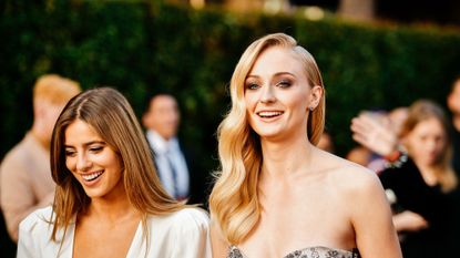 Sophie Turner's wedding dress by Louis Vuitton - new official pictures